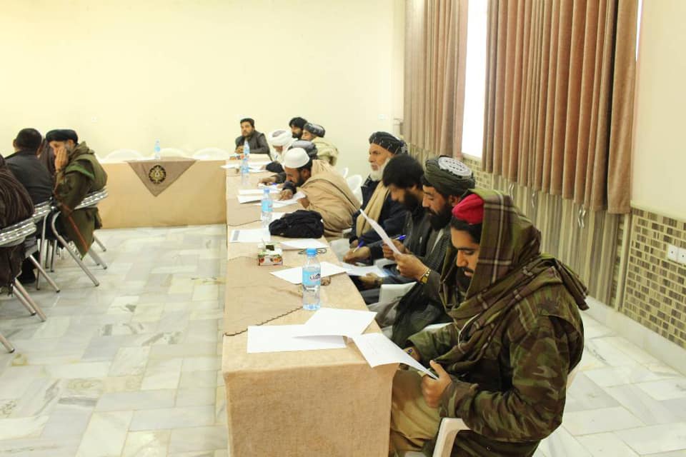 نشست مشورتی روساء شوراها، وکلاء گذر و فعالین مدنی ناحیه هشتم